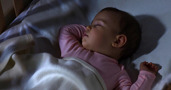 cách rèn trẻ sơ sinh ngủ đêm