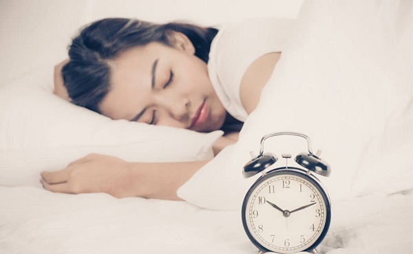 ngủ trước 11h có tăng chiều cao không